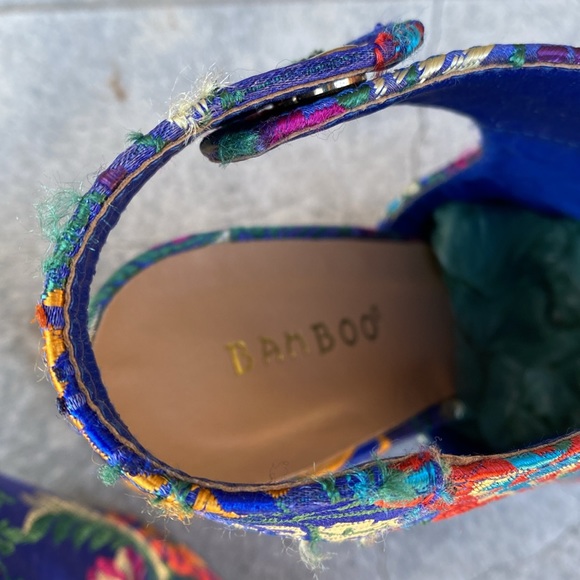 Bamboo Silk Embroidered Block Heels Size 8 ‘Frenzy’ - Picture 2 of 5